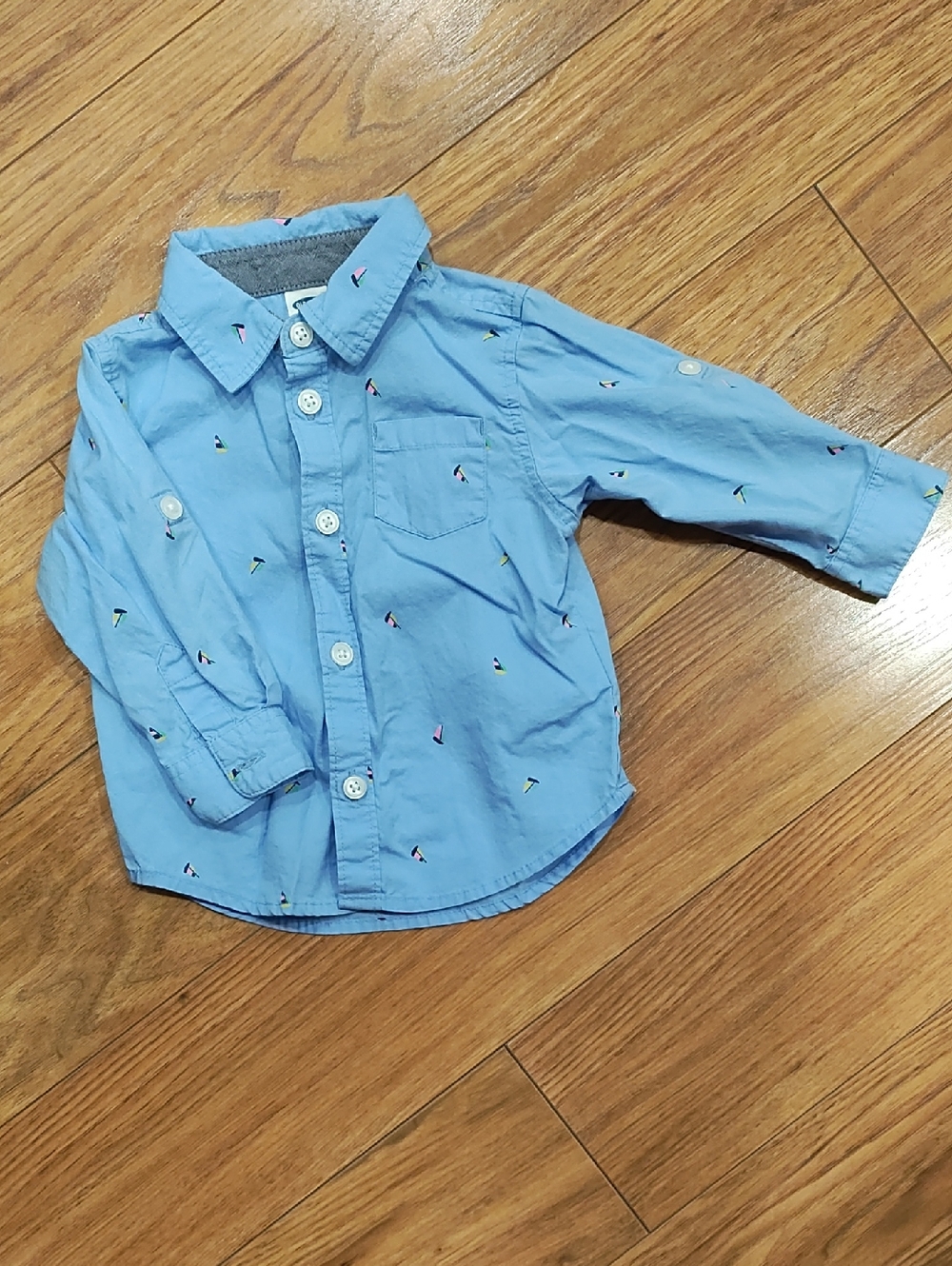 Old Navy Light Blue Button-Down Shirt with Tiny Multicolor Motifs